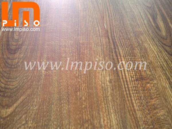 6'x 36'UV coating 5mm with 0.7mm layer PVC Vinyl tiles